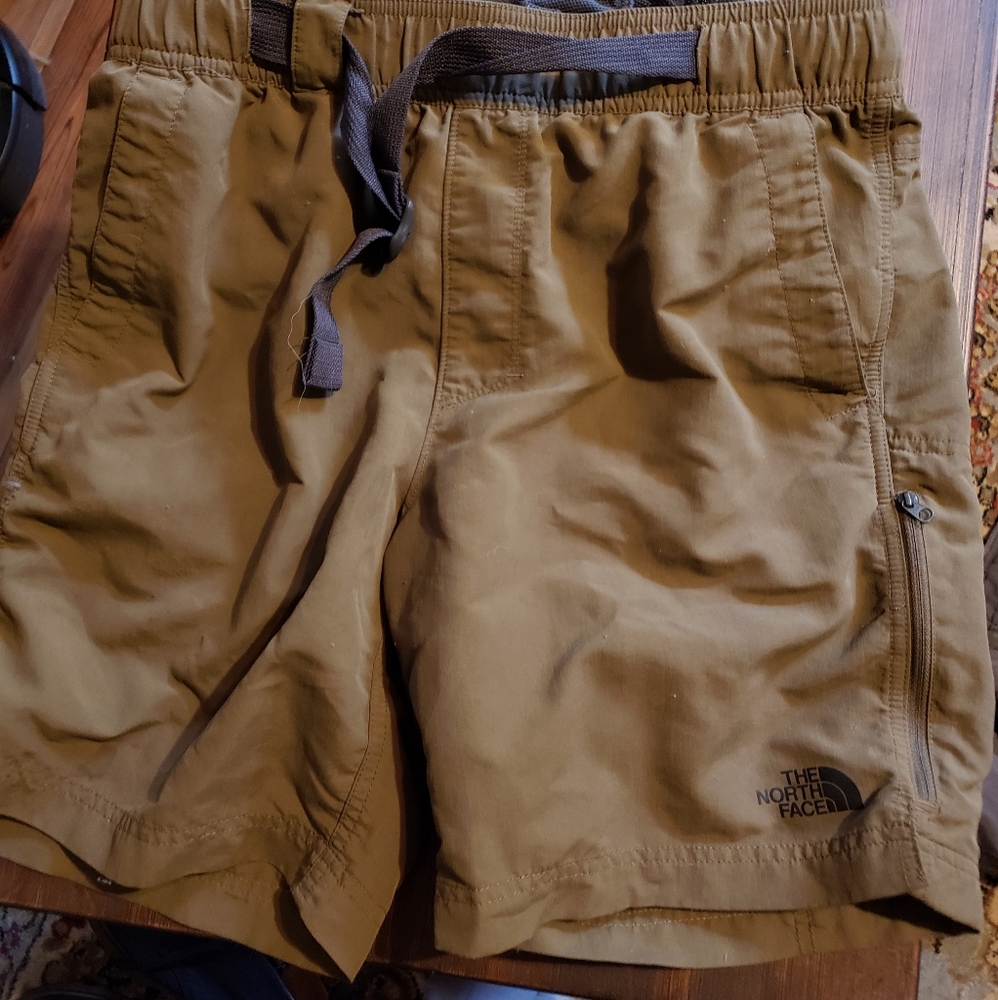 North face mens shorts small